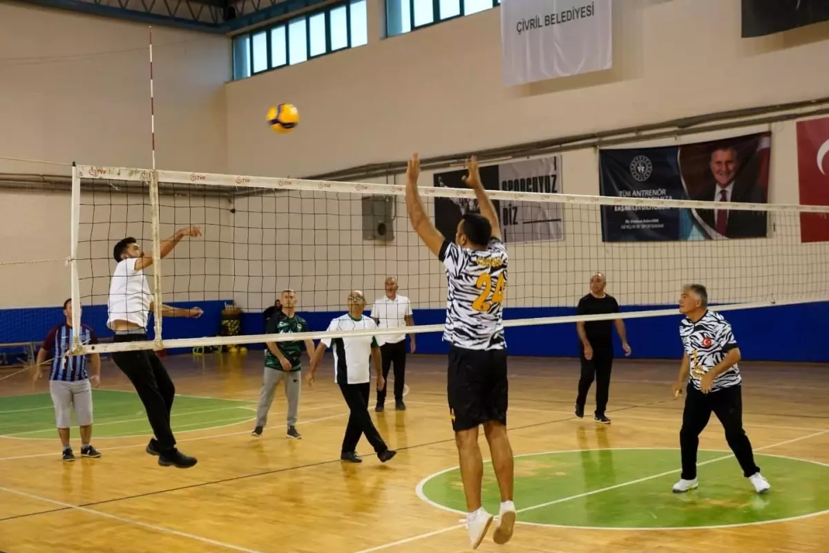 Çivril’de Amatör Spor Haftası Voleybol Turnuvası ile Başladı