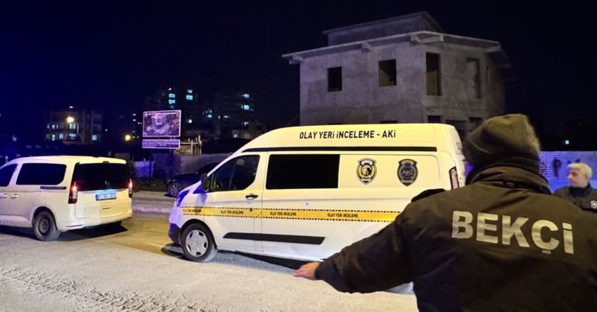 Adana’da polis merkezi inşaatına molotofkokteyli attı, vurularak yakalandı