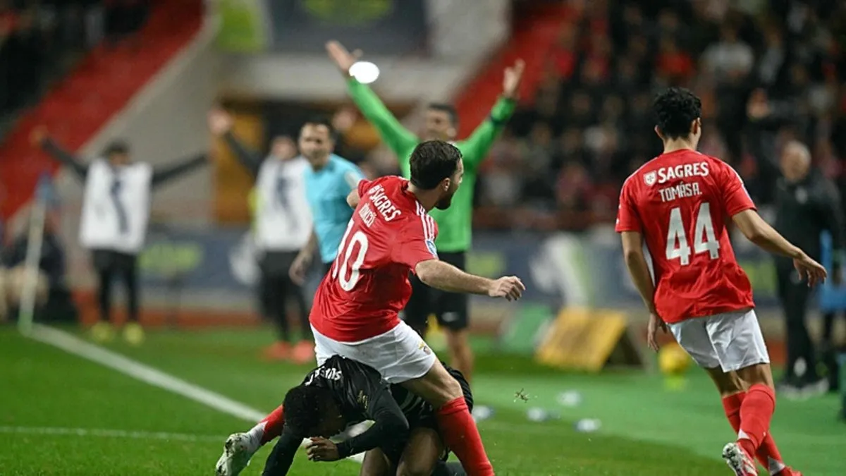 Lig Kupası şampiyonu Benfica! Kerem Aktürkoğlu, Portekiz’de ilk kupasını kazandı…