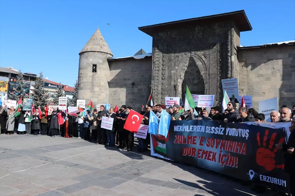 Erzurum’da Sağlık Çalışanları ve Sivil Toplum, Gazze’ye Destek İçin Yürüyüş Düzenledi